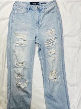 Hollister Light Wash Distressed Straight-Leg Jeans